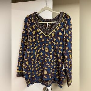 New free people sweater XS